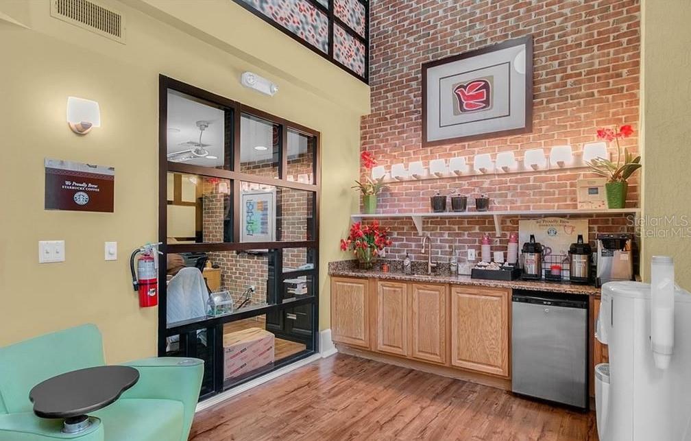 911 N ORANGE AVE #532