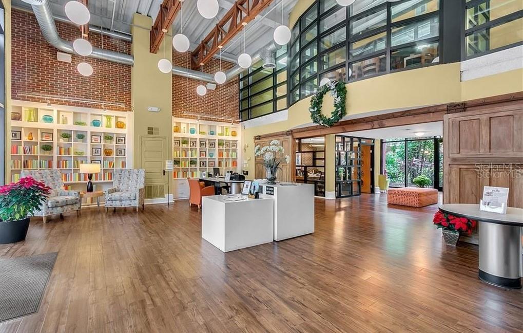 911 N ORANGE AVE #532