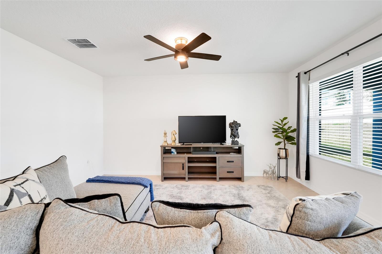 11400 AMBER RIDGE DR