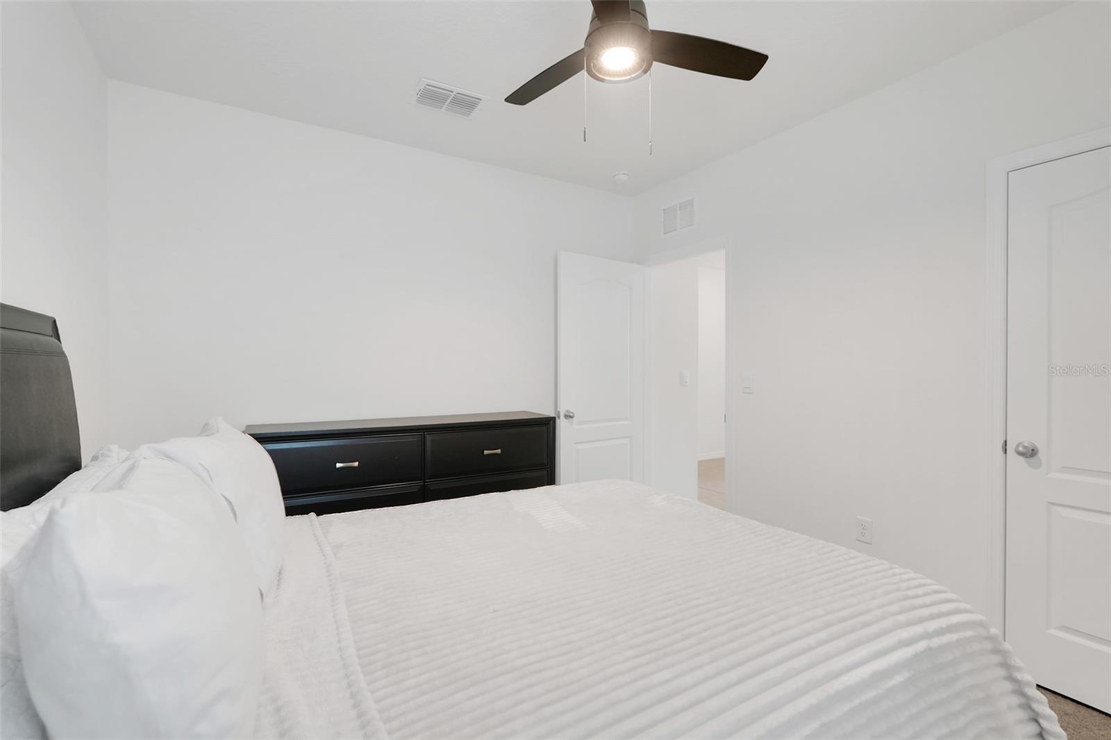 11400 AMBER RIDGE DR