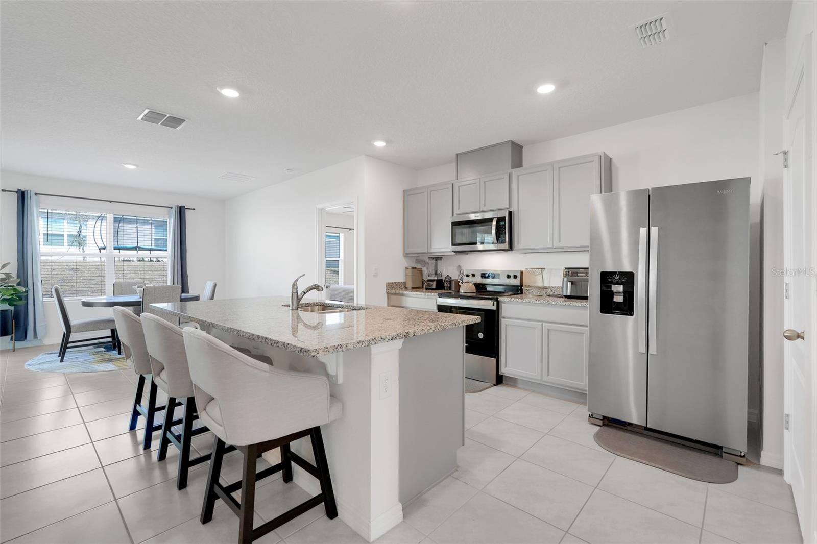 11400 AMBER RIDGE DR