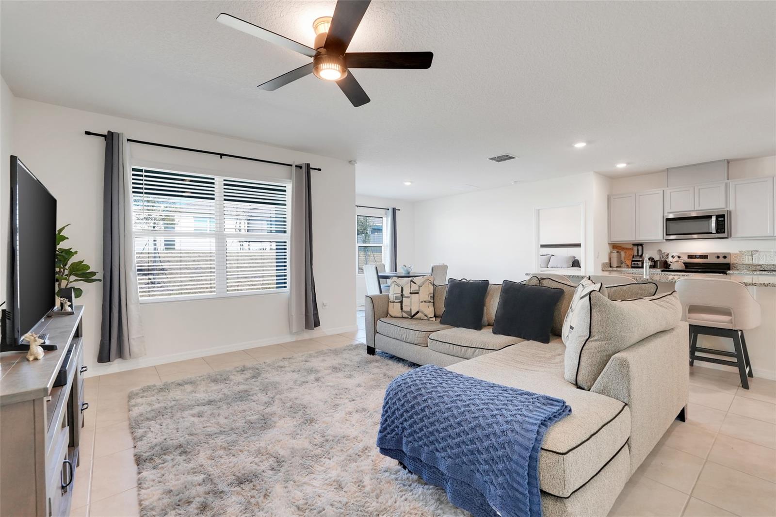 11400 AMBER RIDGE DR