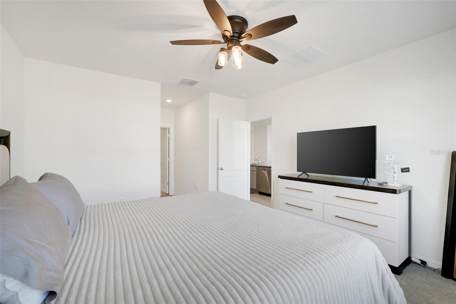 11400 AMBER RIDGE DR