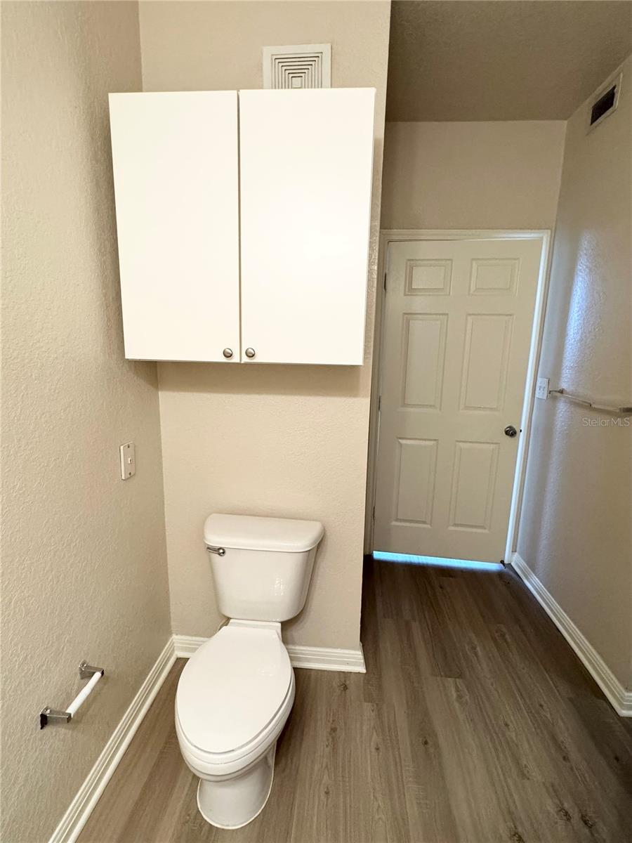 911 N ORANGE AVE #445