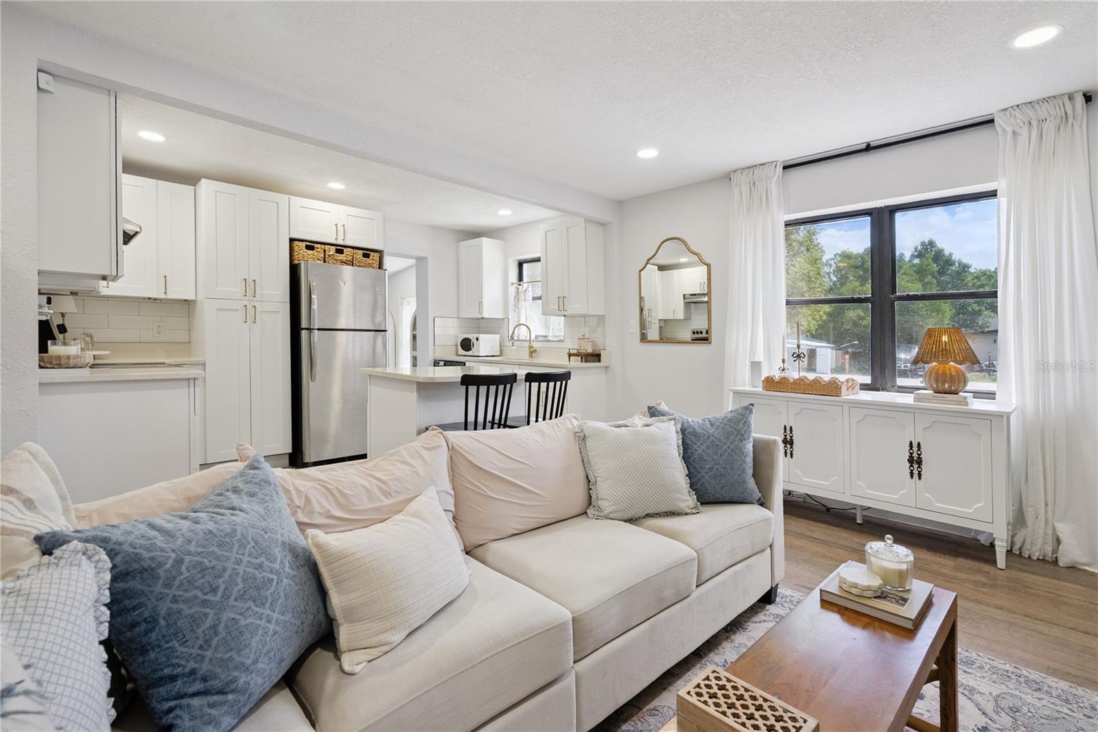 1537 FAITH CT