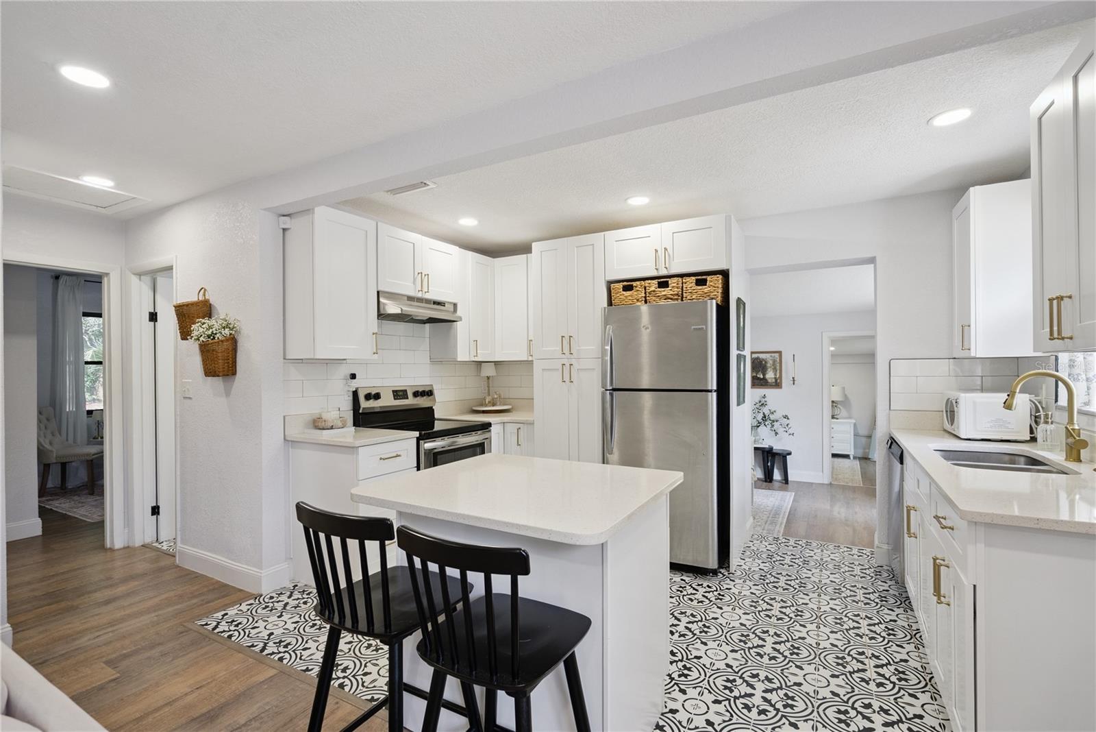 1537 FAITH CT