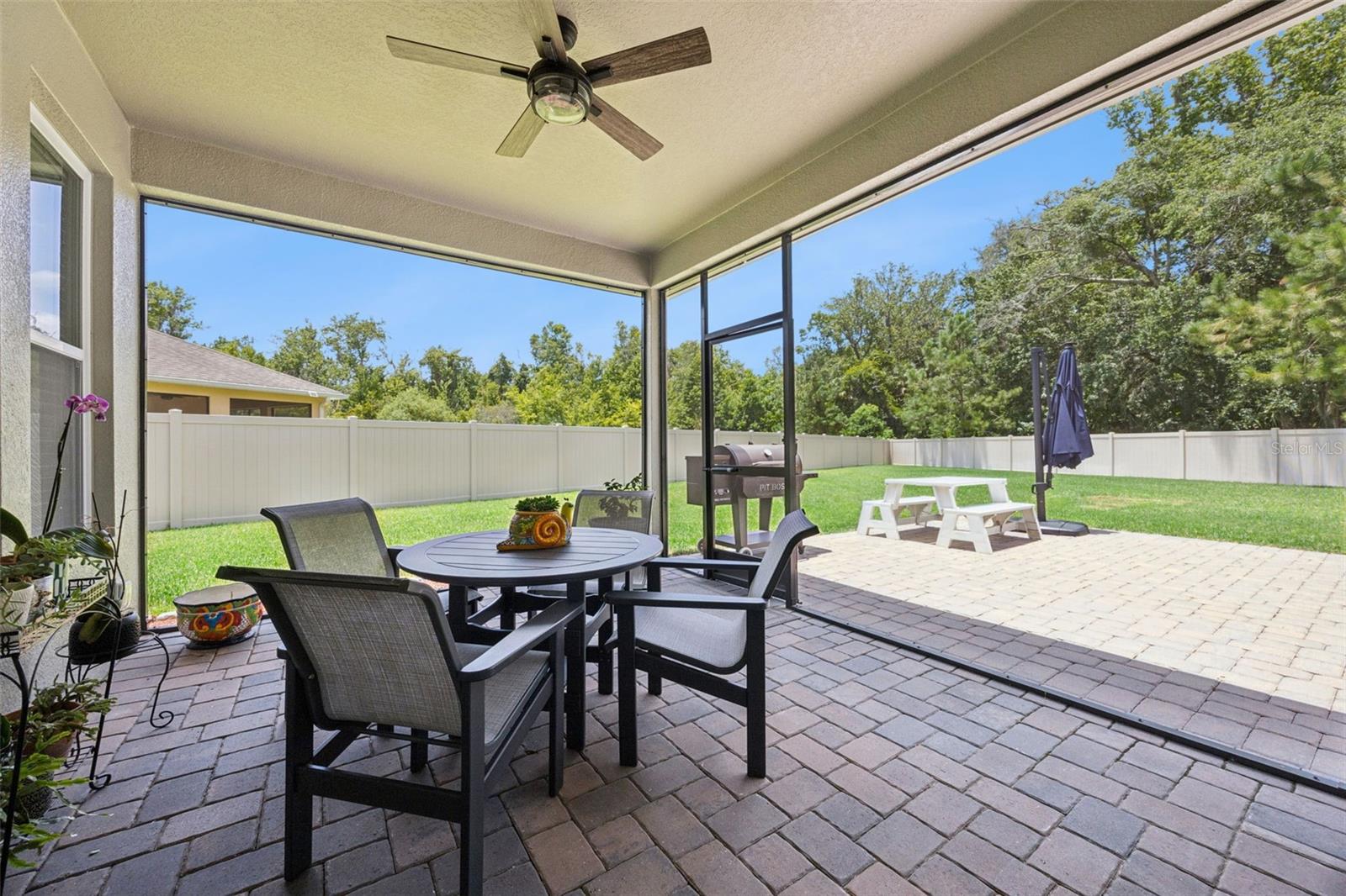 1048 WOOD DALE CIR
