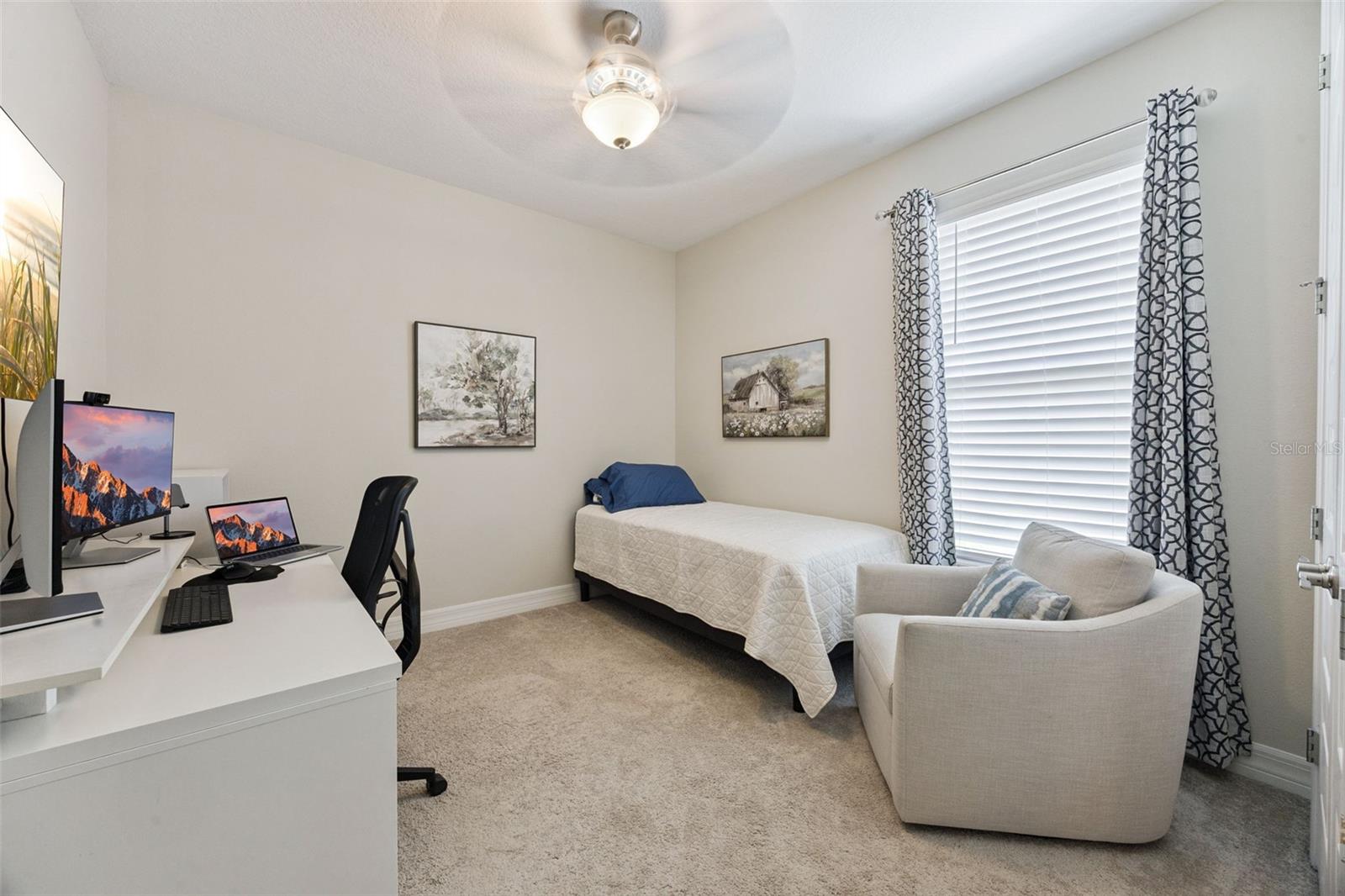 1048 WOOD DALE CIR