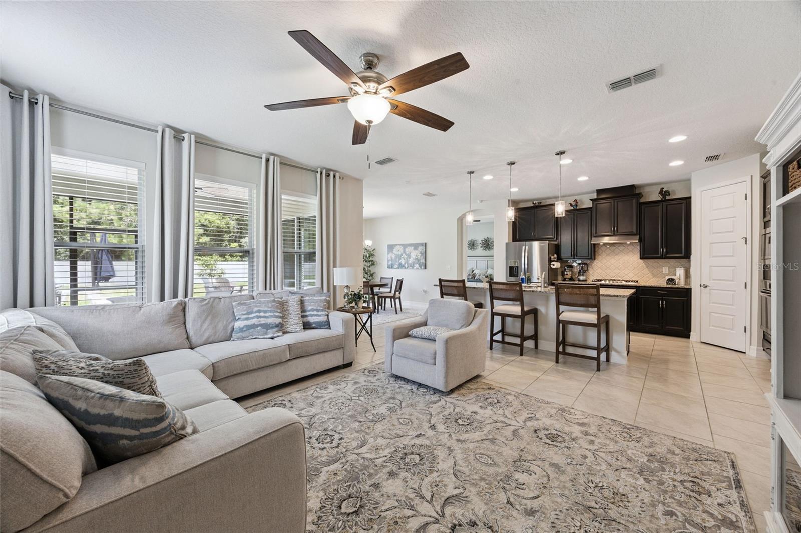 1048 WOOD DALE CIR