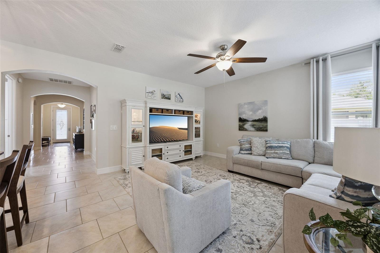 1048 WOOD DALE CIR