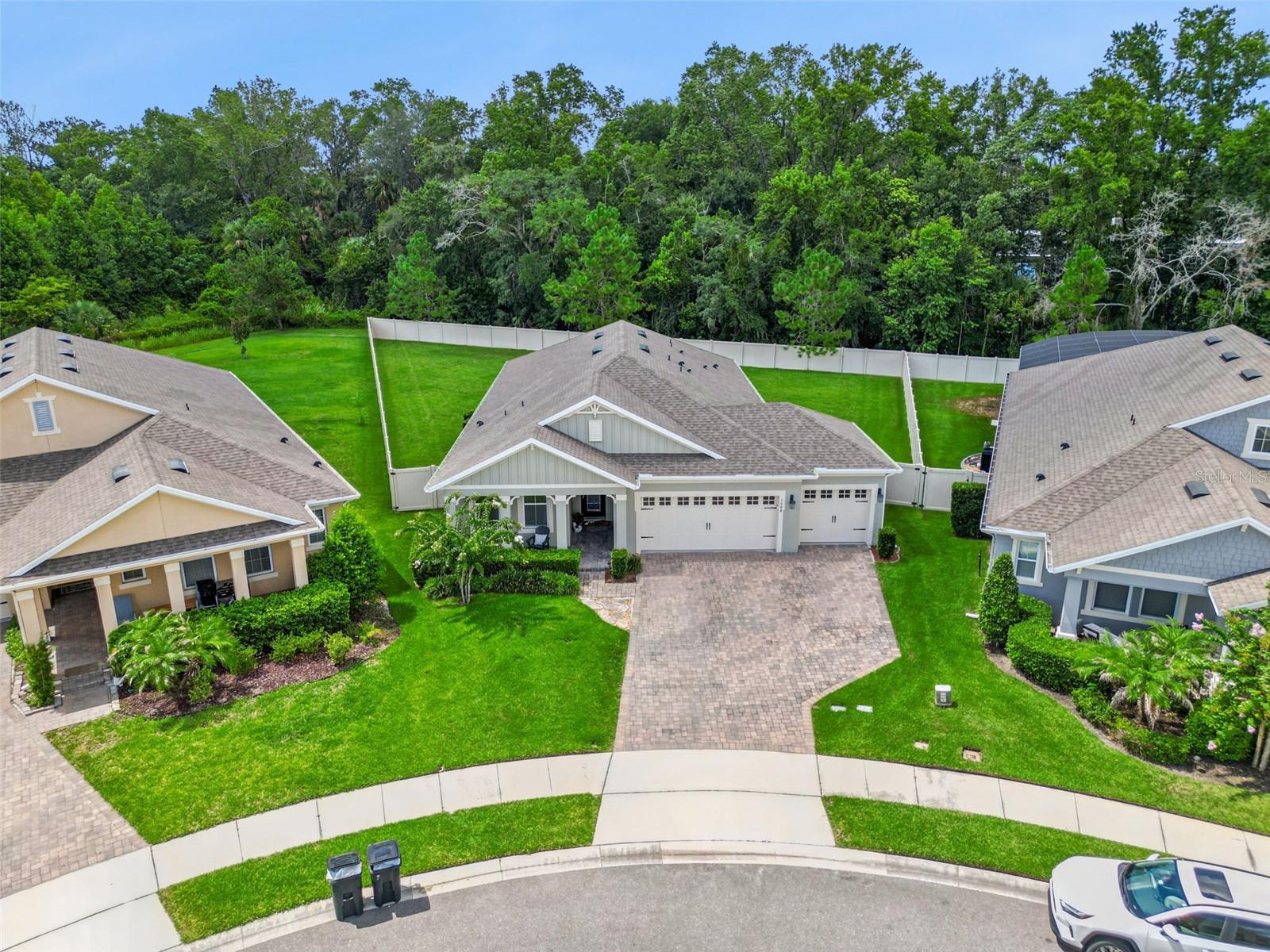 1048 WOOD DALE CIR