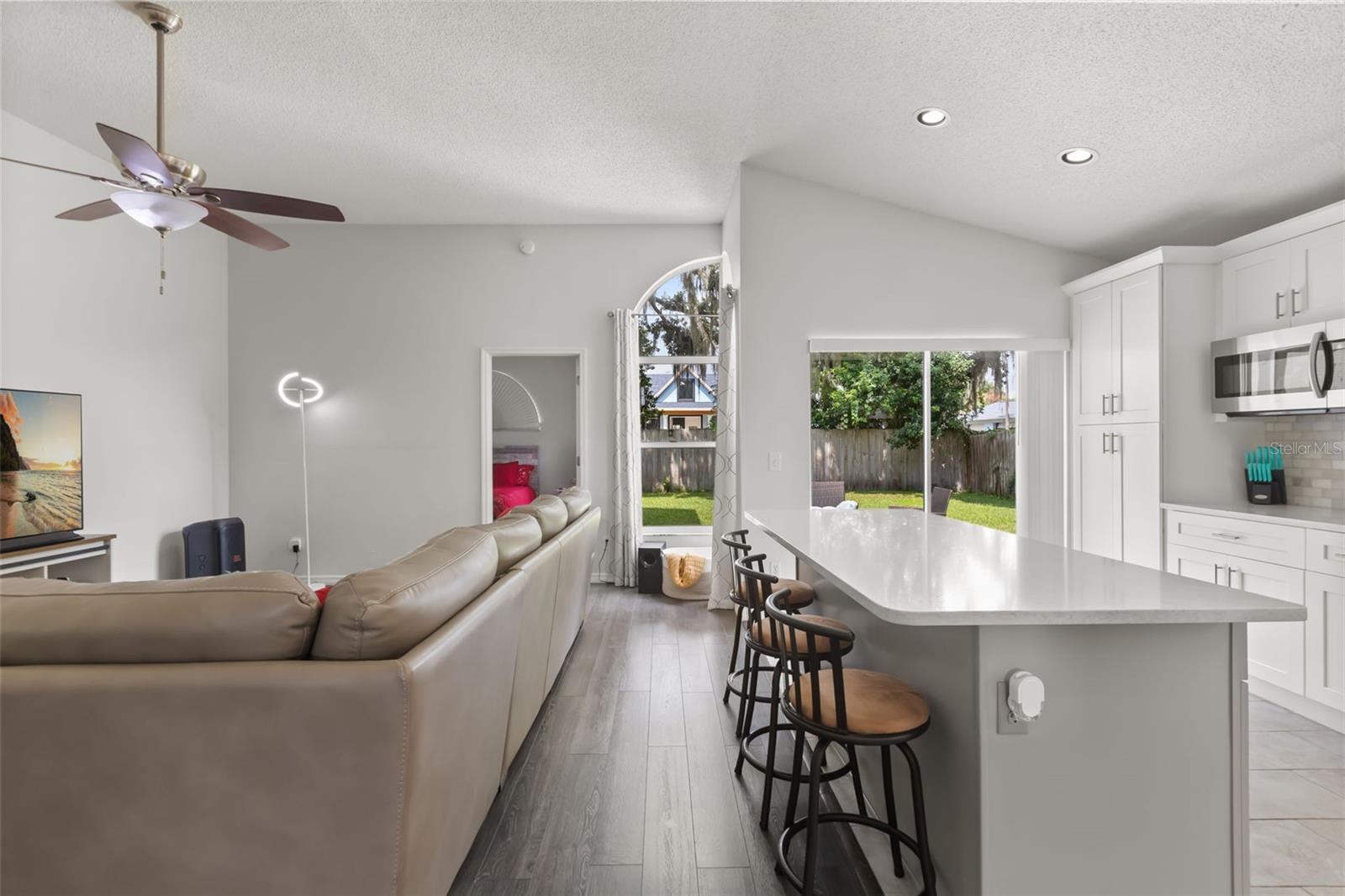 4562 CONWAY LANDING DR
