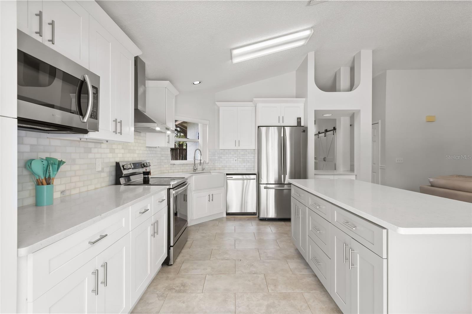 4562 CONWAY LANDING DR