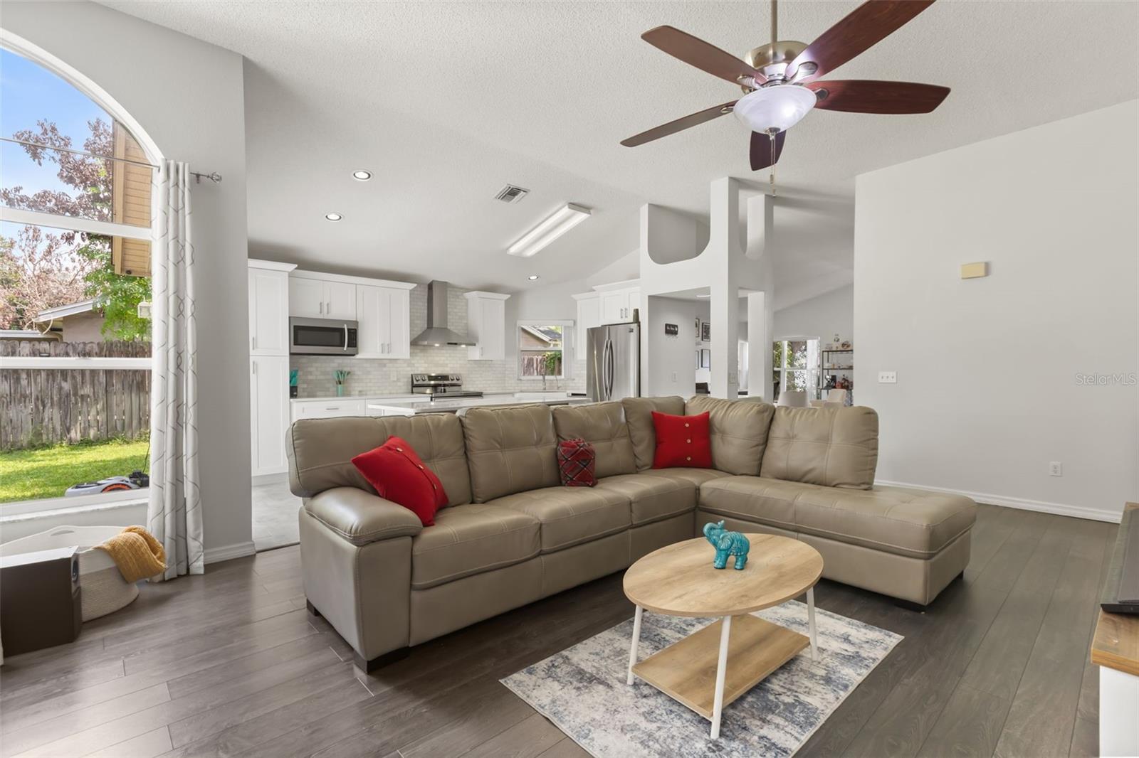 4562 CONWAY LANDING DR