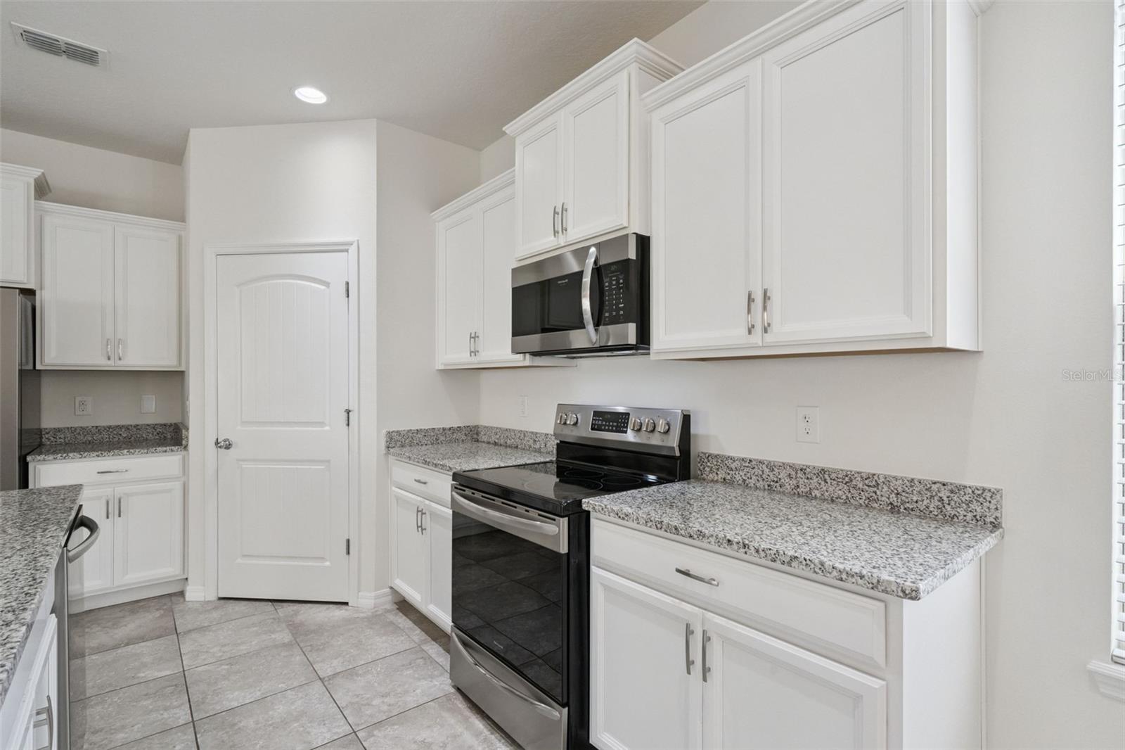 16031 PEBBLE BLUFF LOOP