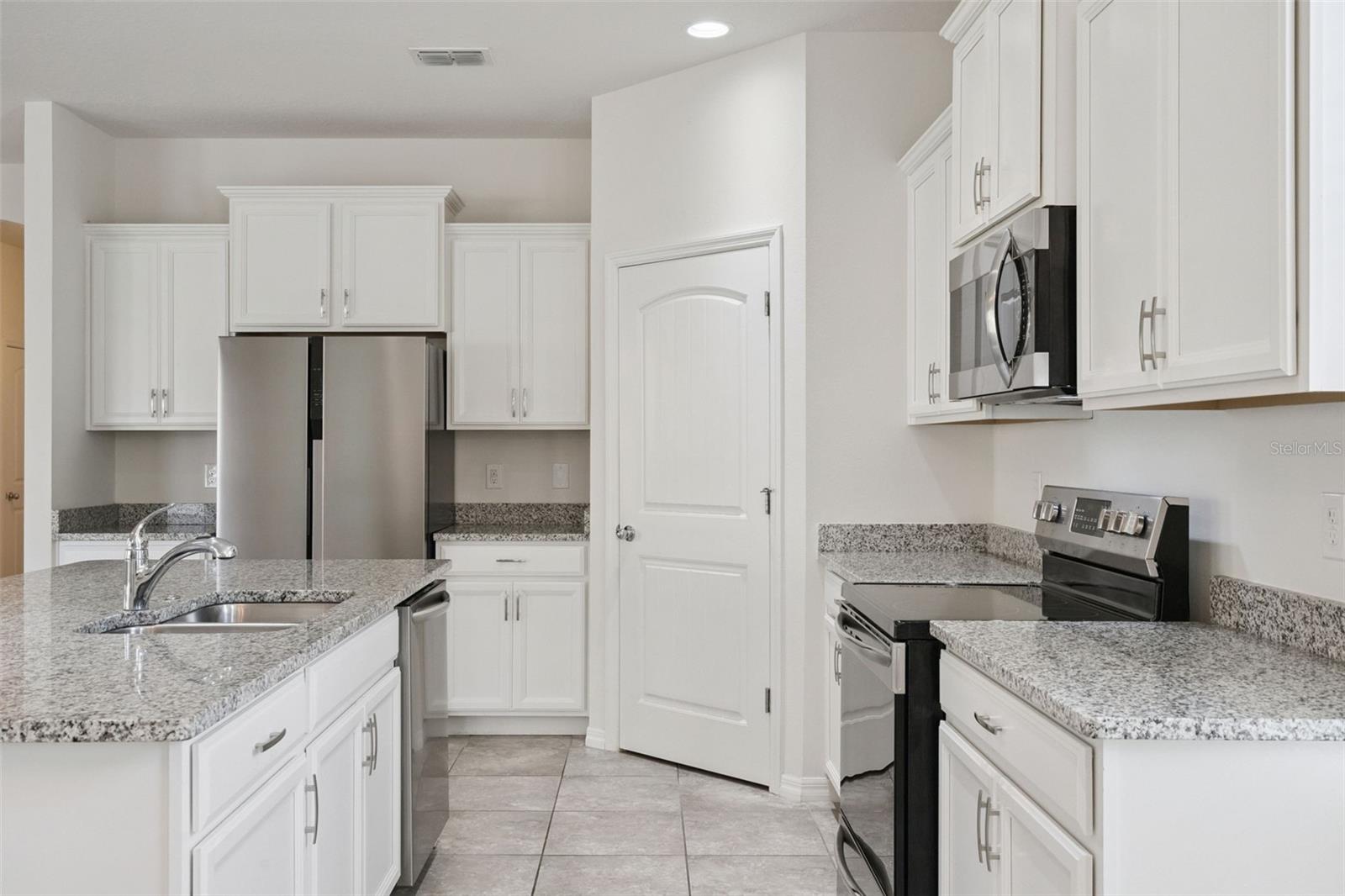 16031 PEBBLE BLUFF LOOP