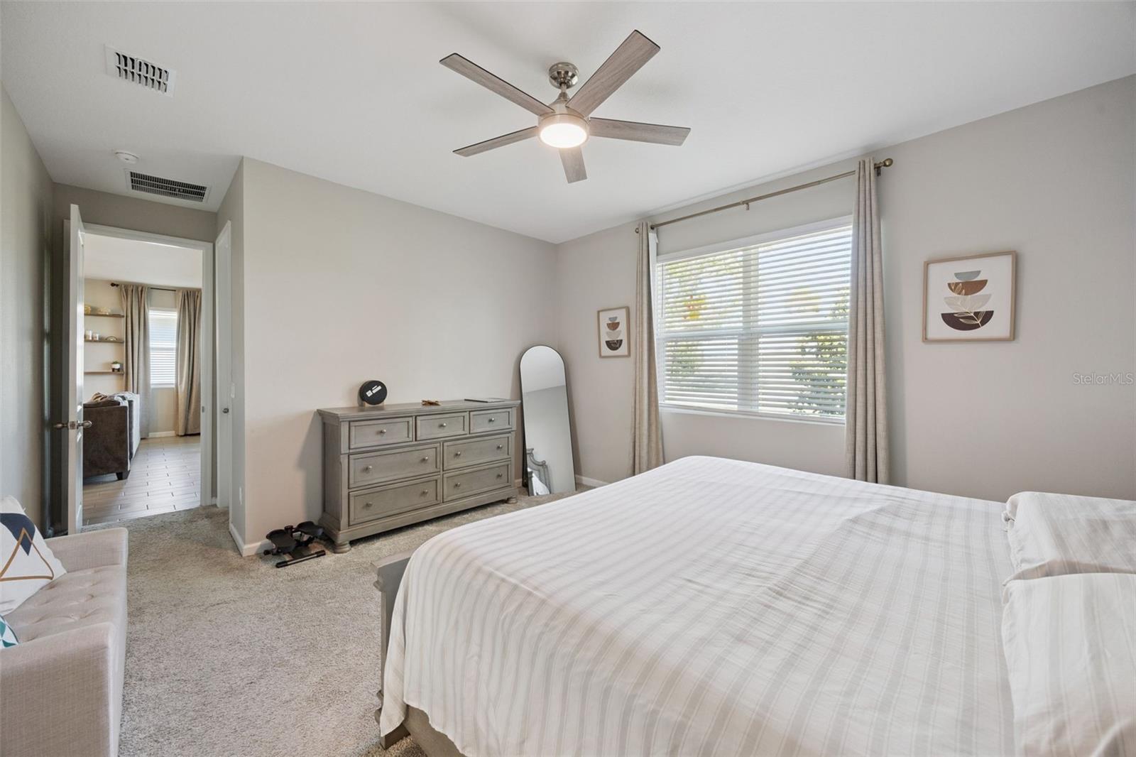 10053 SPRING LAKE DR