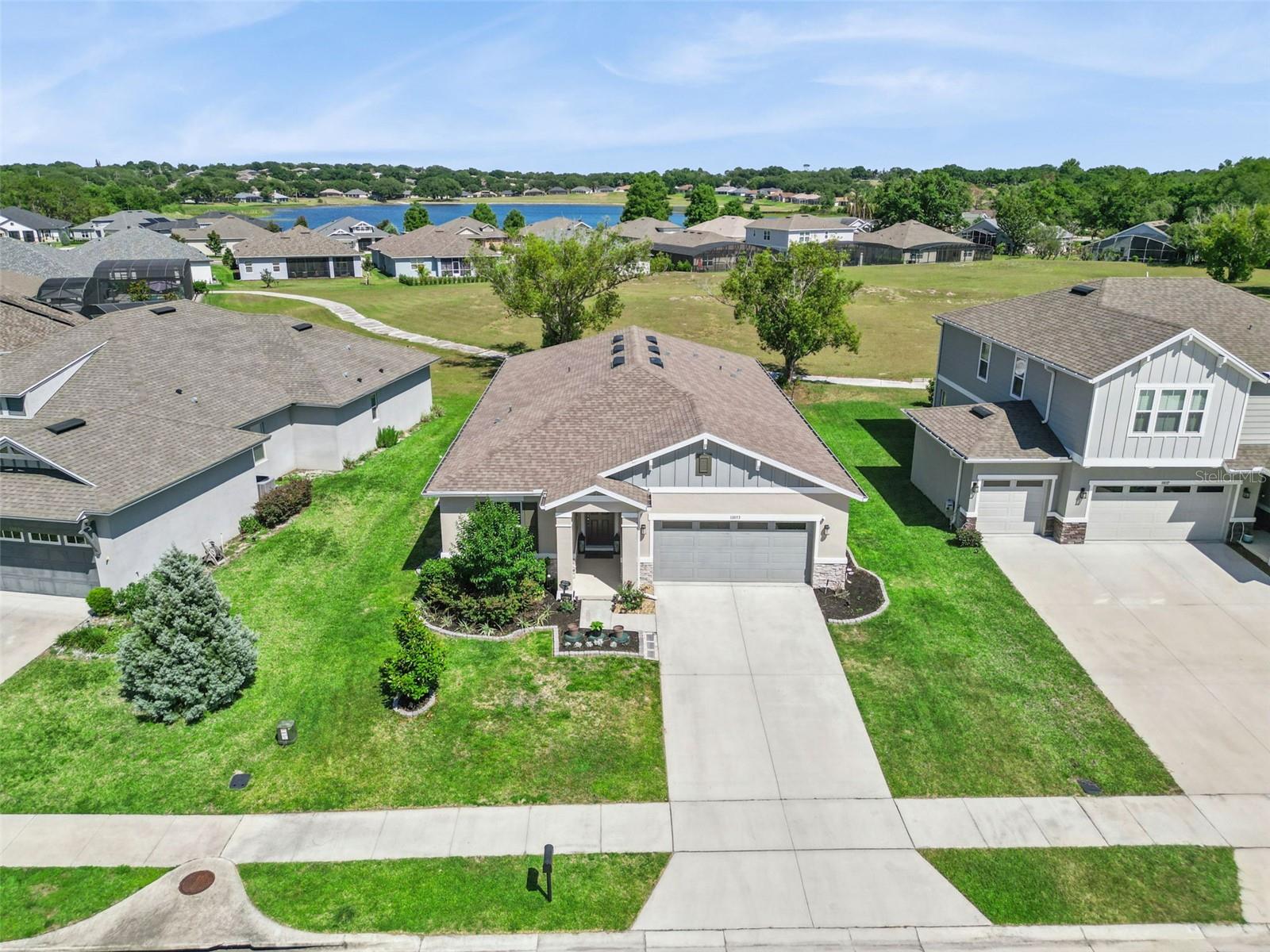 10053 SPRING LAKE DR