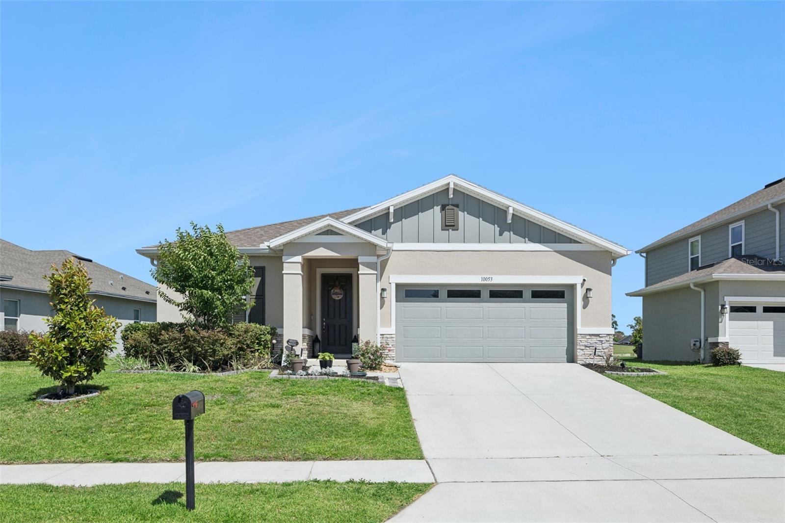 10053 SPRING LAKE DR