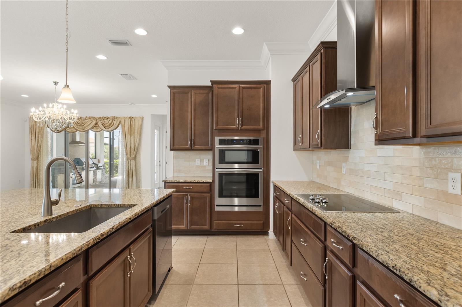 8148 CLEOBURY DR