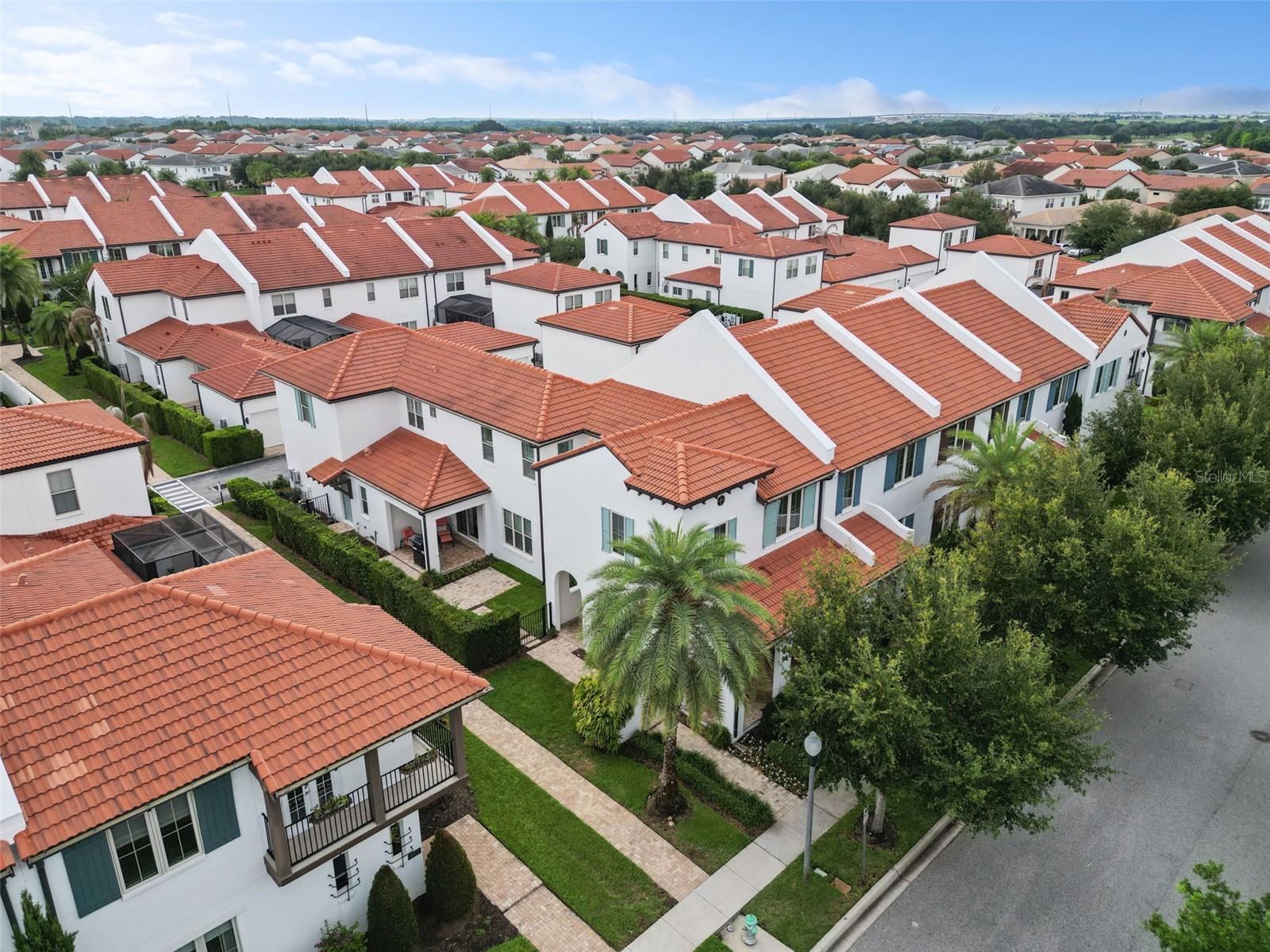 8866 BISMARCK PALM DR