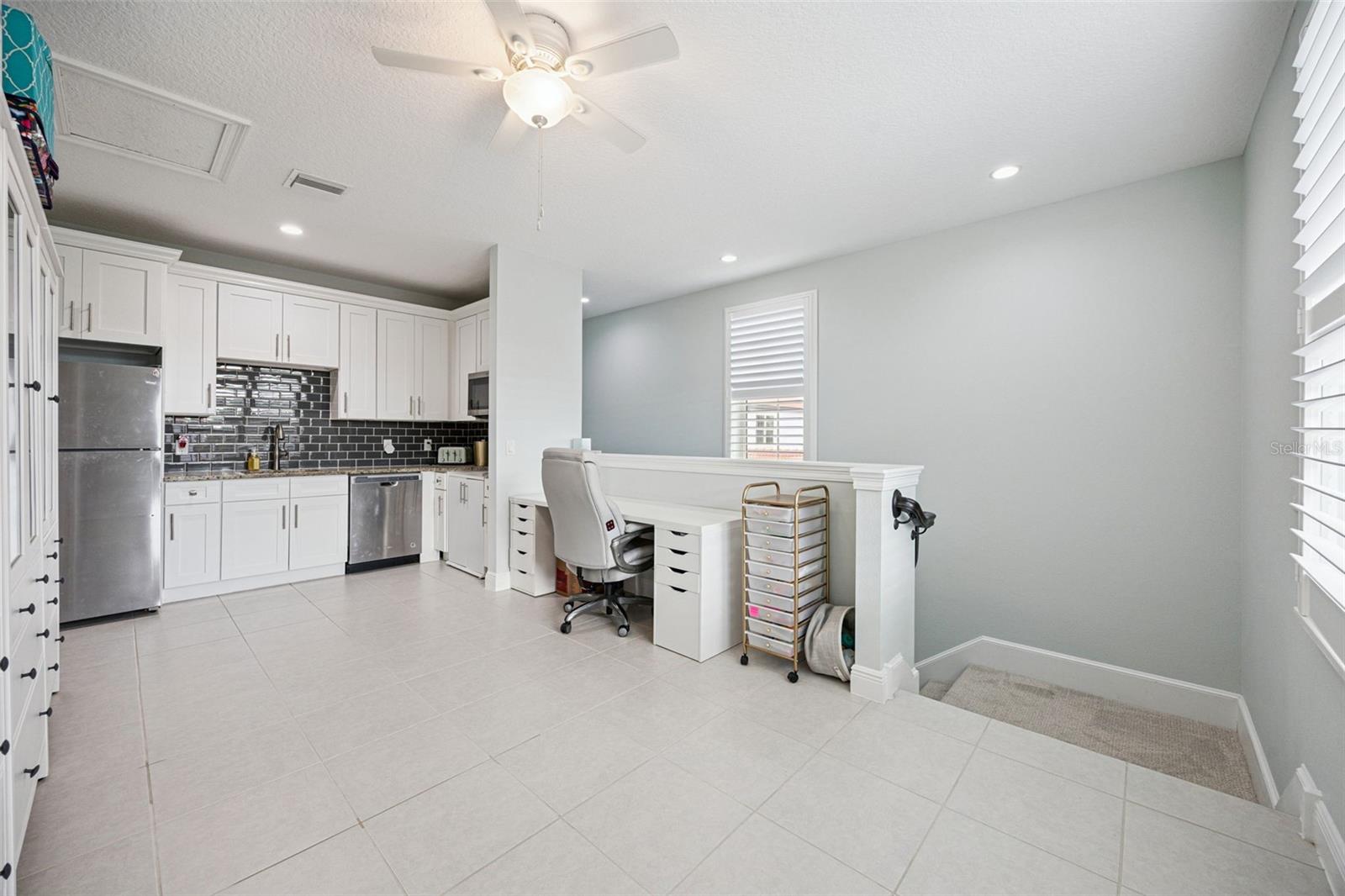 8866 BISMARCK PALM DR