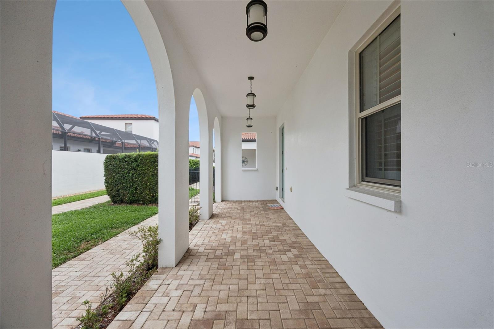 8866 BISMARCK PALM DR