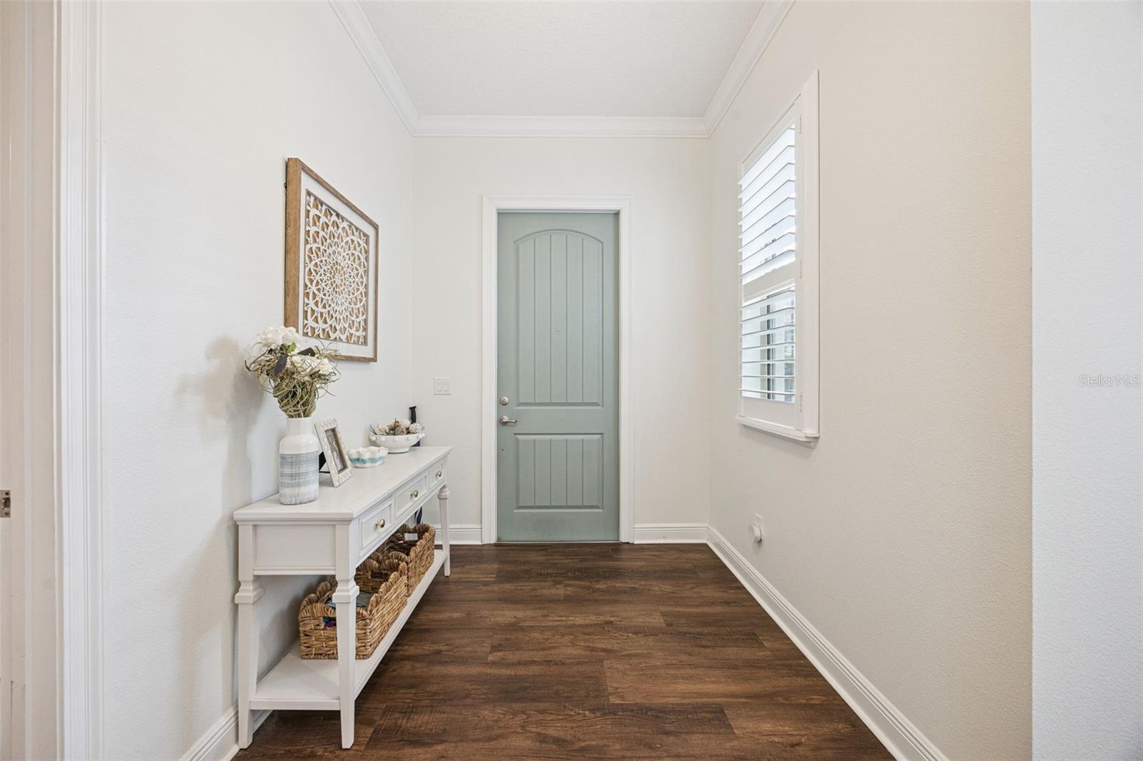 8866 BISMARCK PALM DR