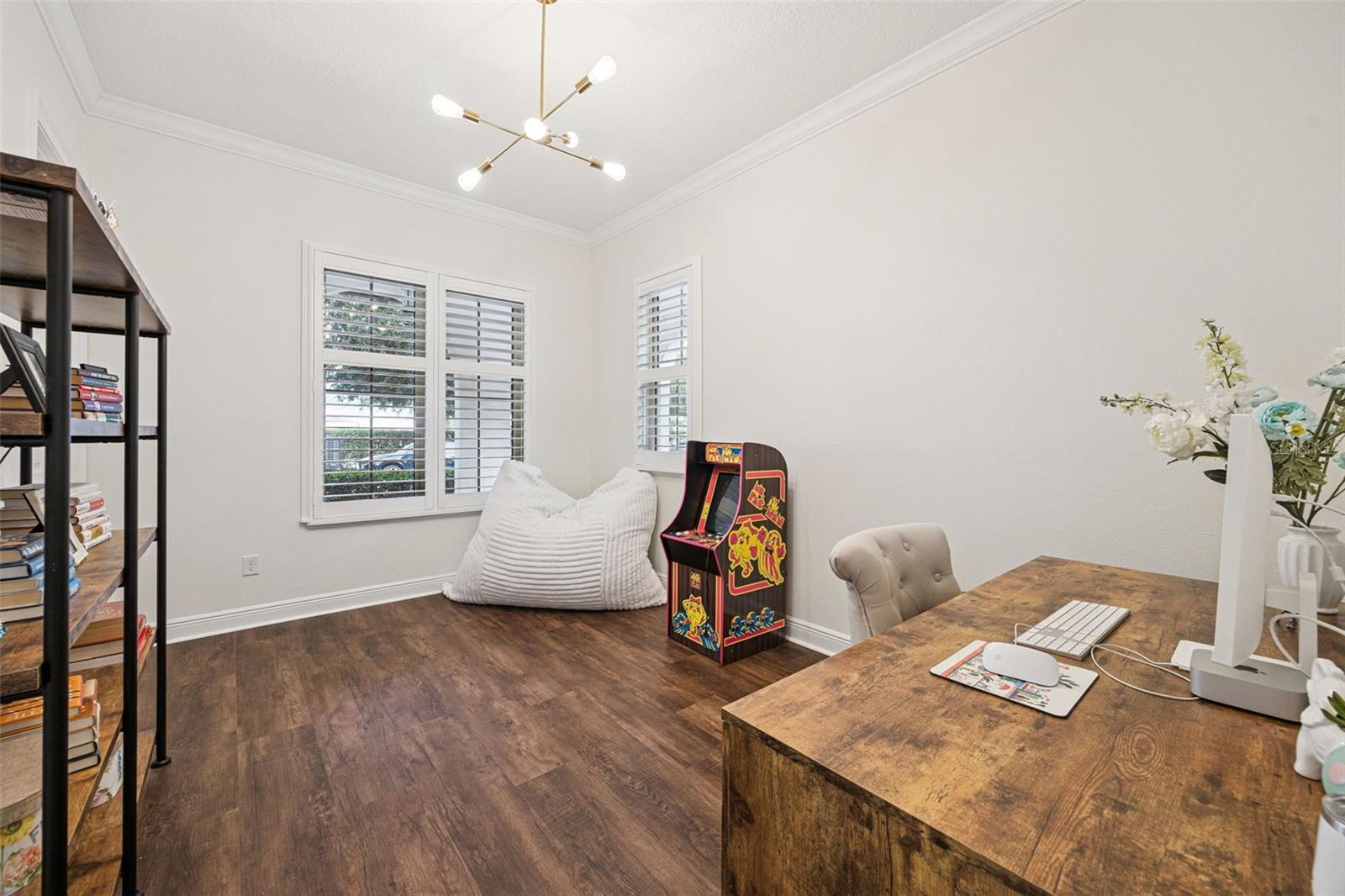 8866 BISMARCK PALM DR