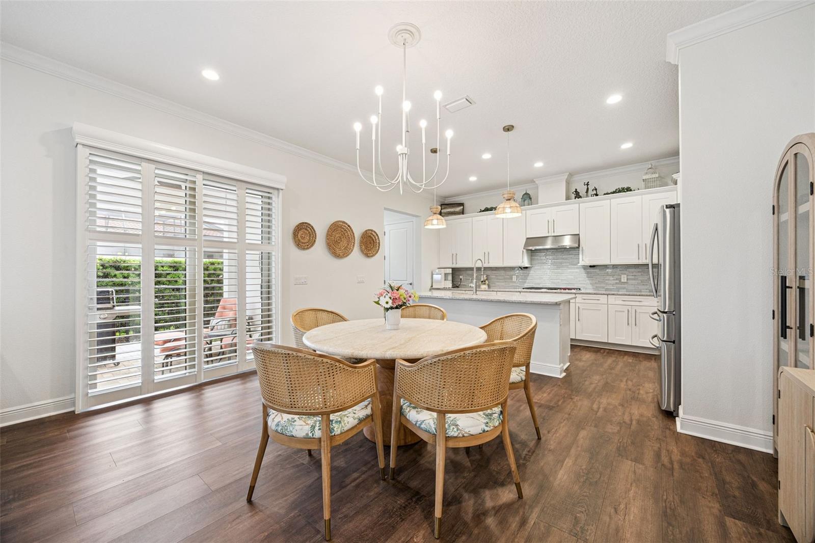 8866 BISMARCK PALM DR