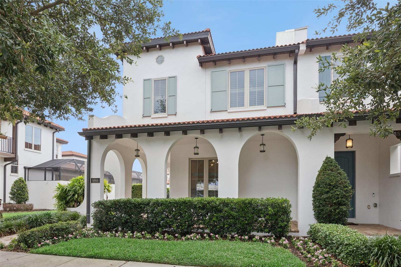 8866 BISMARCK PALM DR