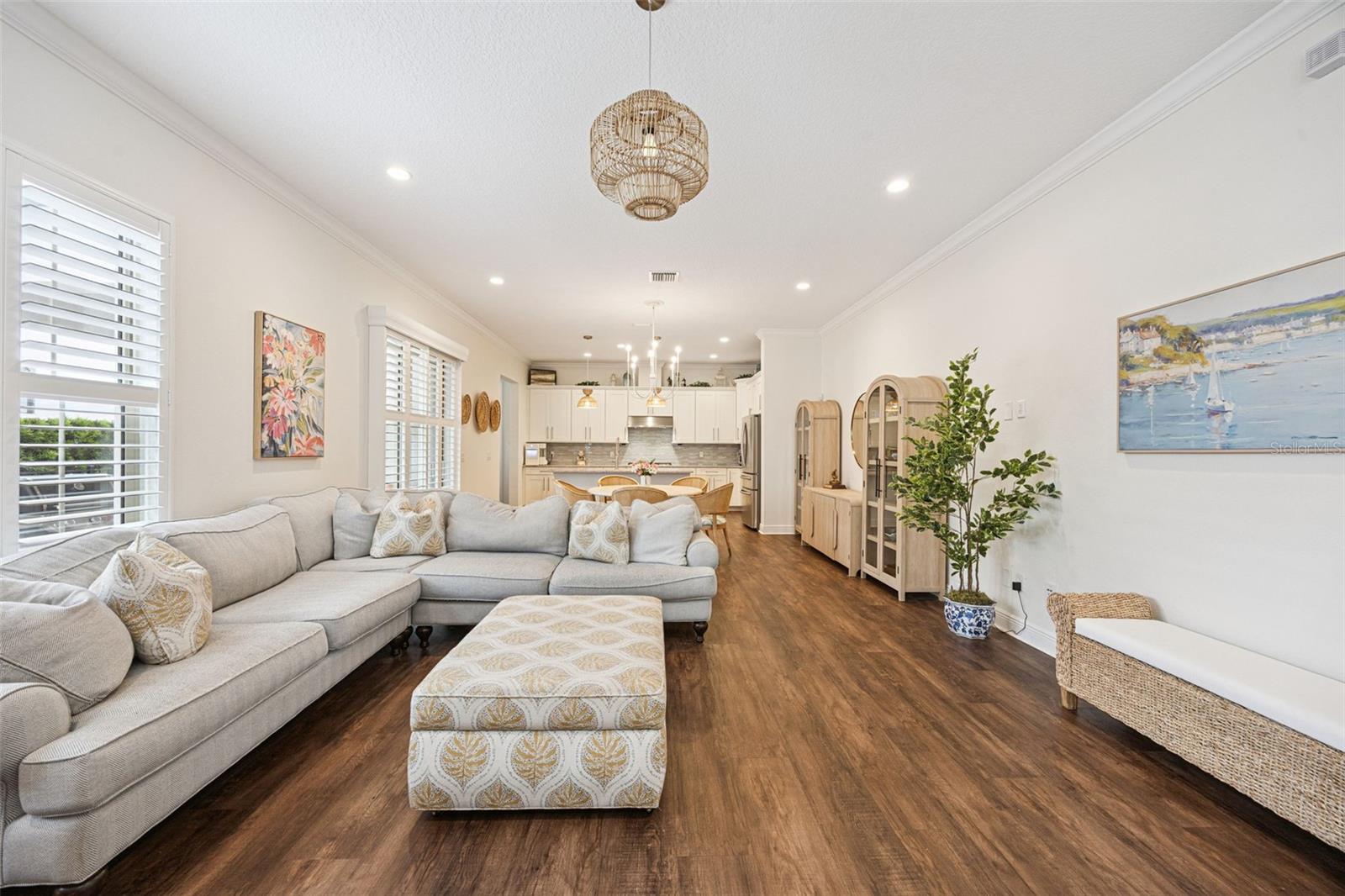 8866 BISMARCK PALM DR