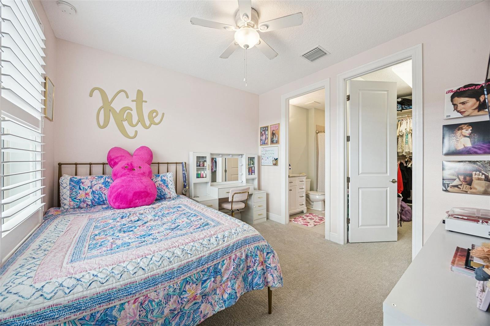 8866 BISMARCK PALM DR