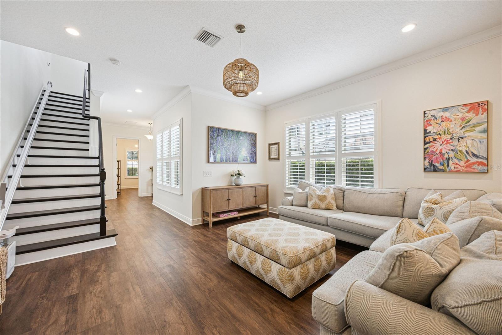 8866 BISMARCK PALM DR