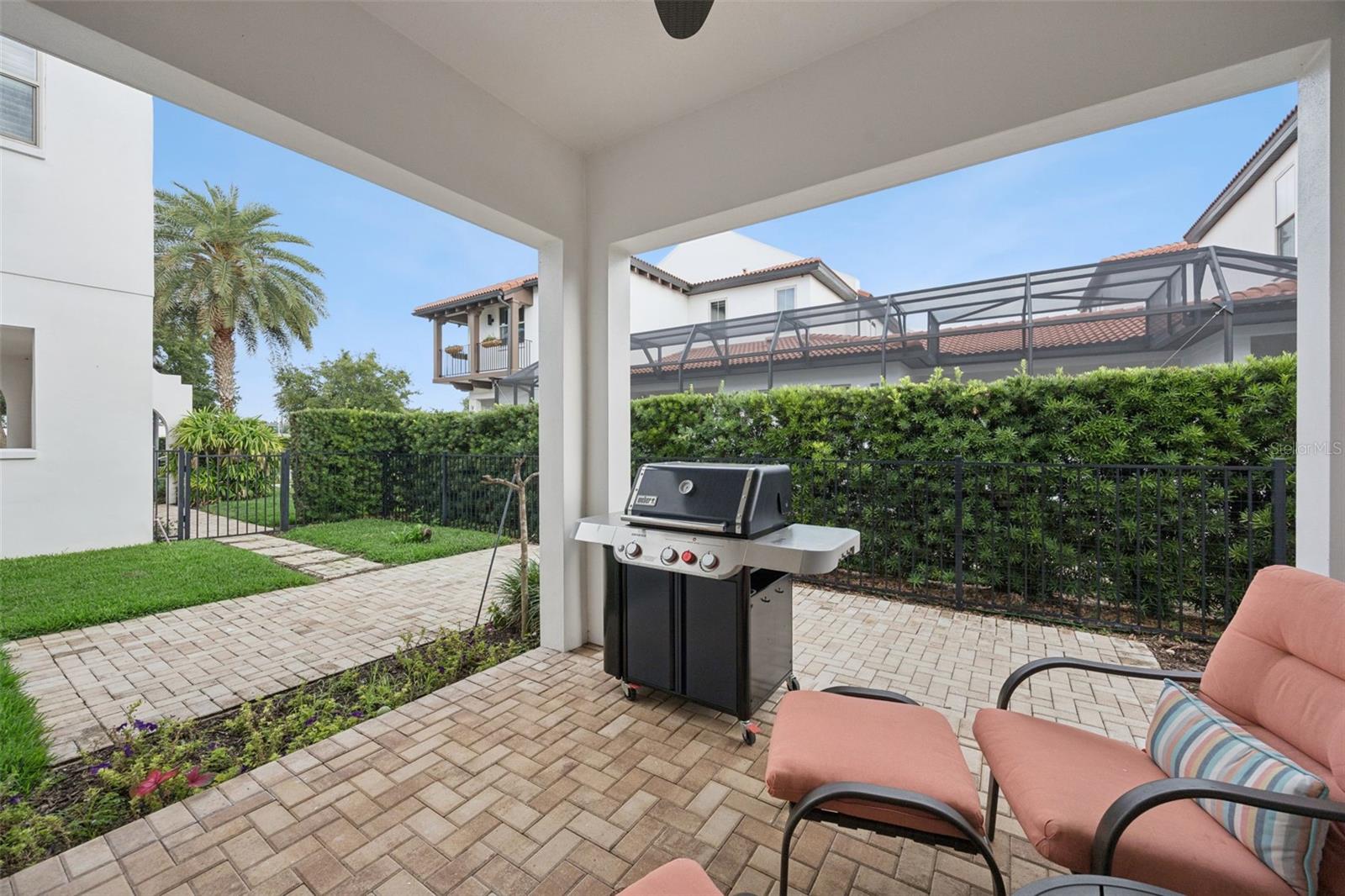 8866 BISMARCK PALM DR