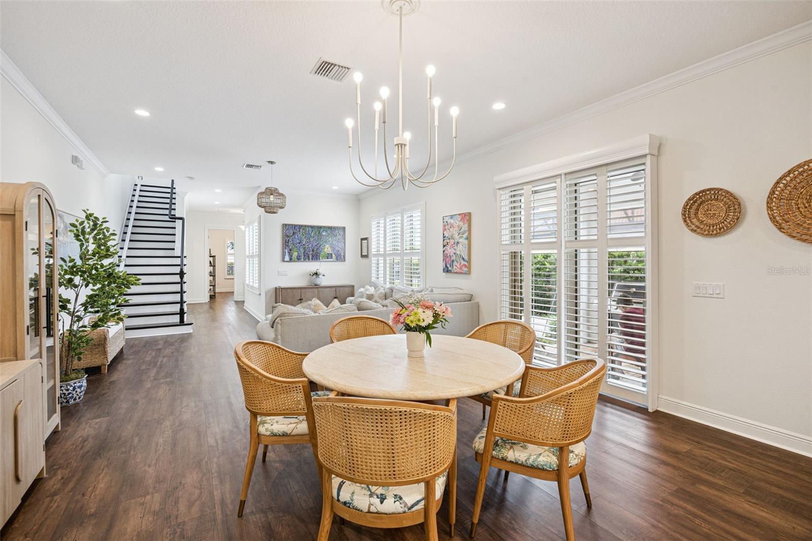 8866 BISMARCK PALM DR