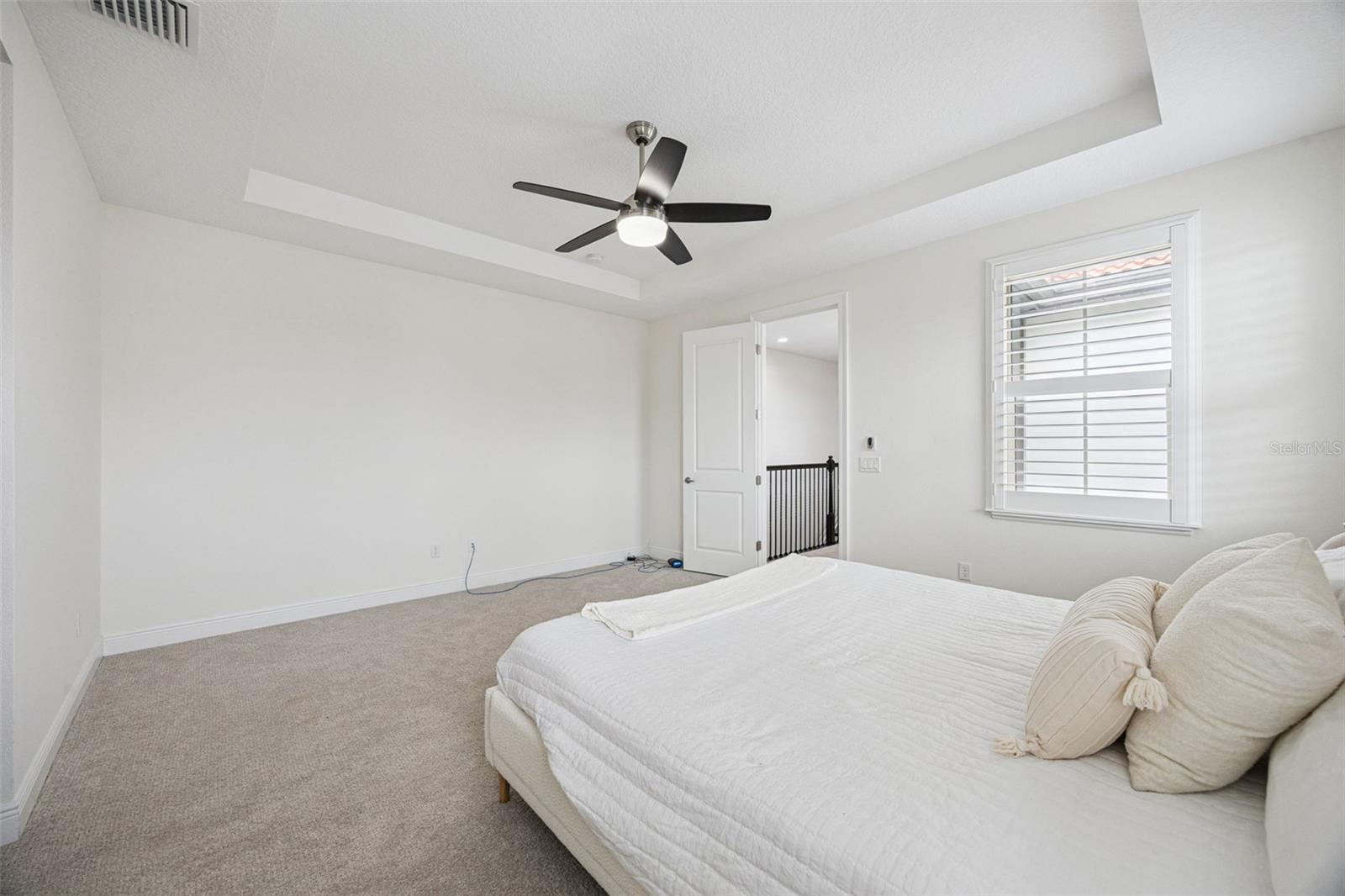 8866 BISMARCK PALM DR