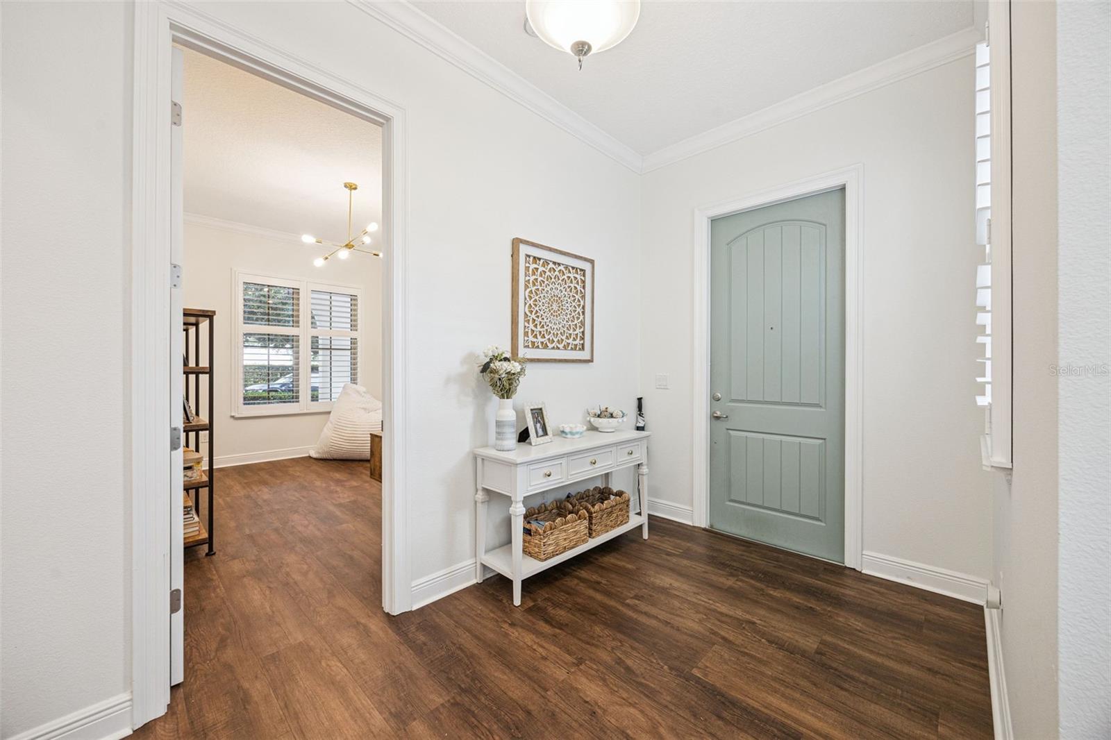 8866 BISMARCK PALM DR