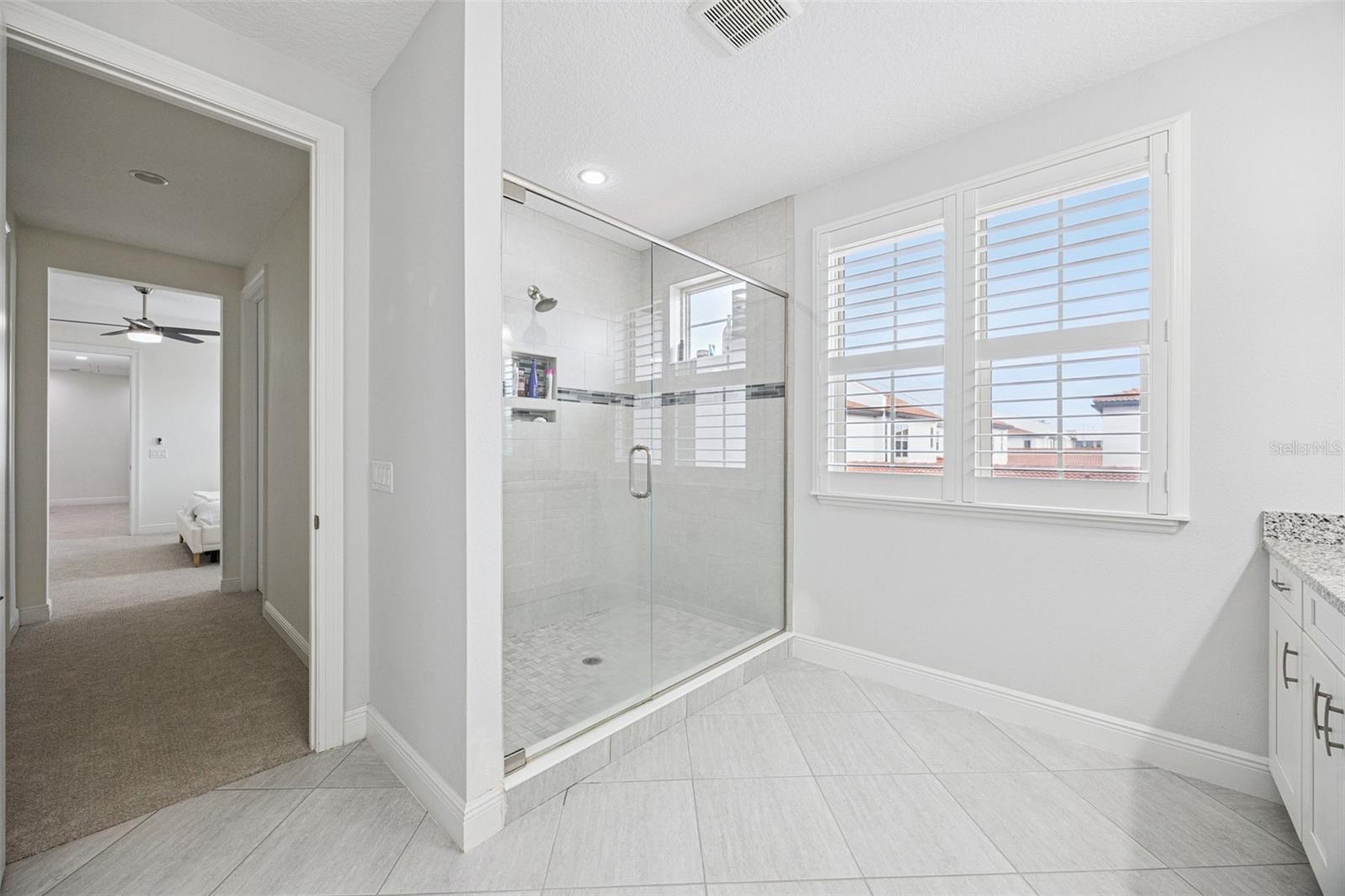 8866 BISMARCK PALM DR