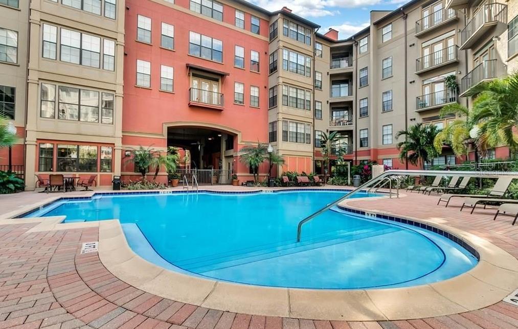 911 N ORANGE AVE #445