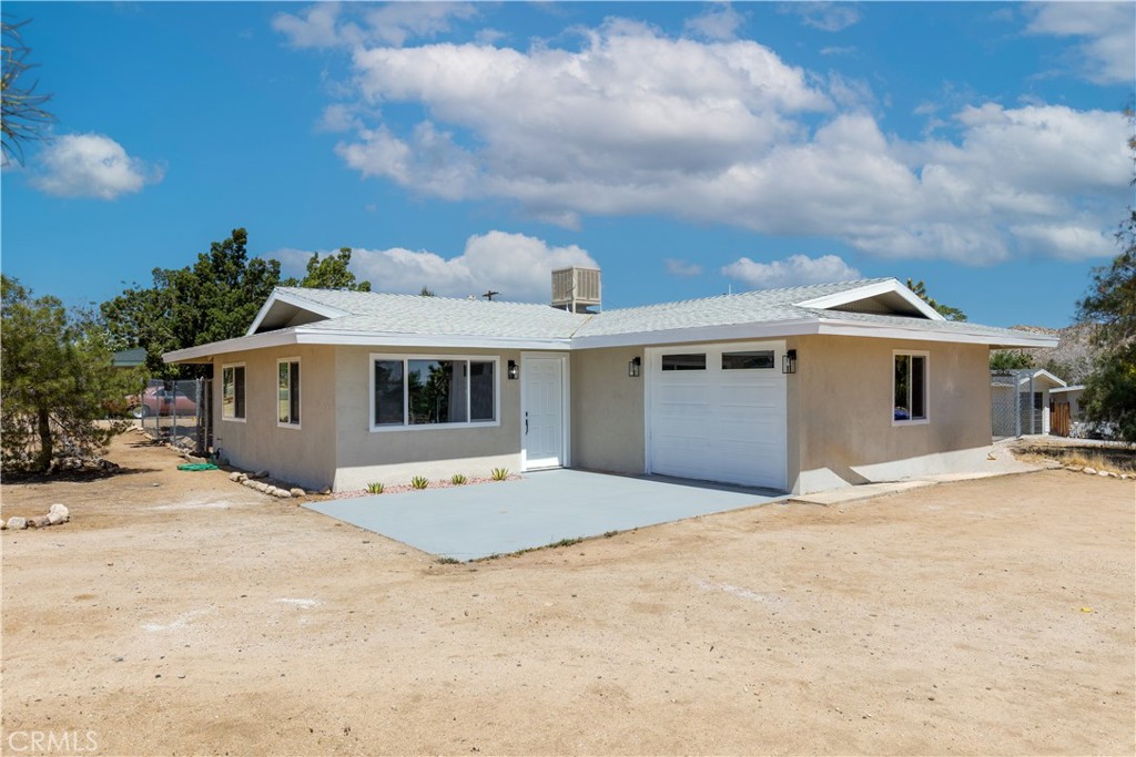 55650 Navajo Trail