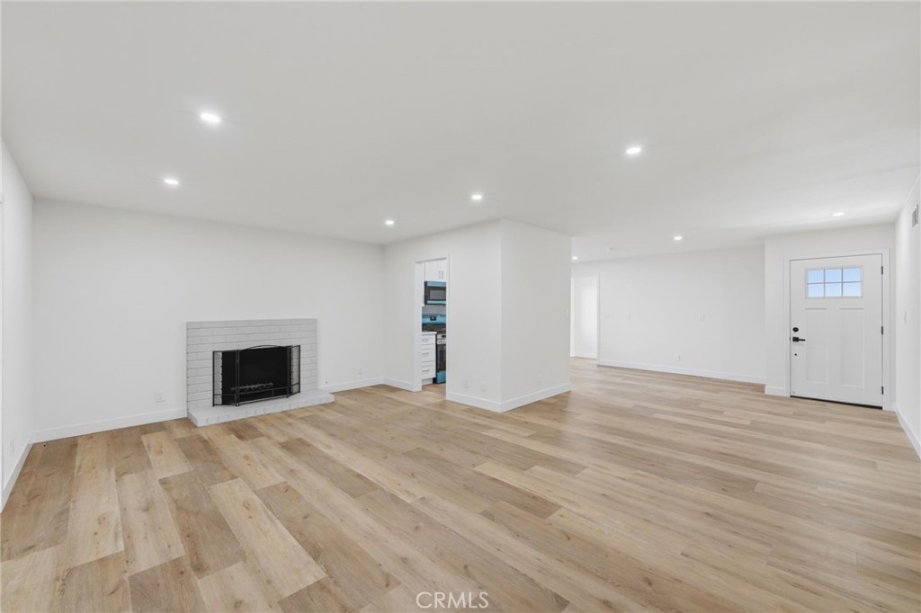 1430 Hillandale