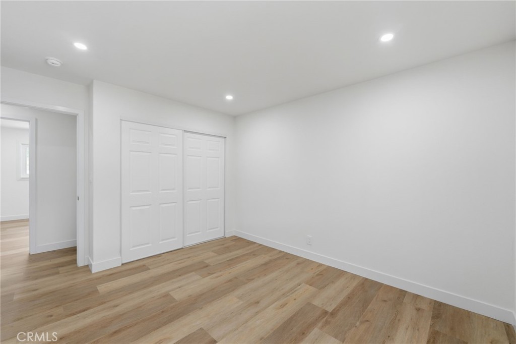 1430 Hillandale