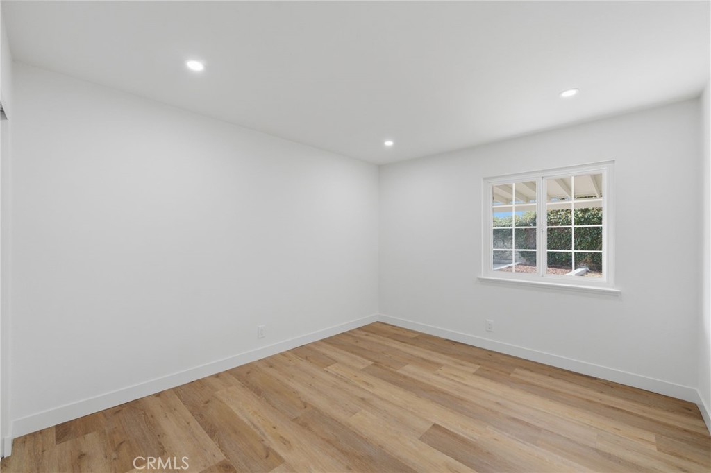 1430 Hillandale