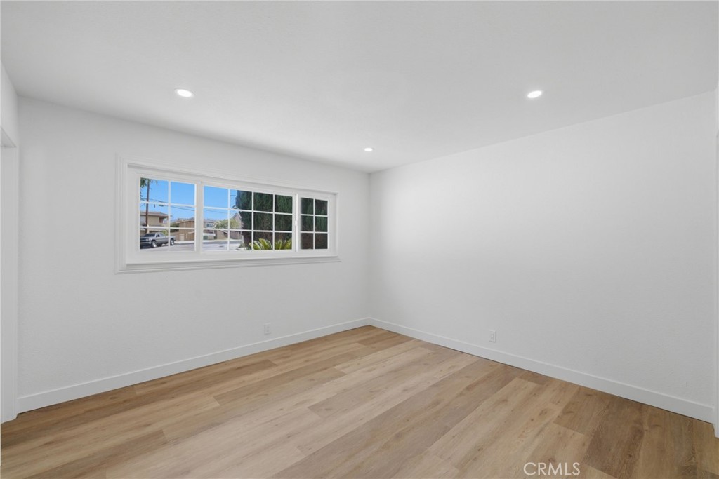 1430 Hillandale