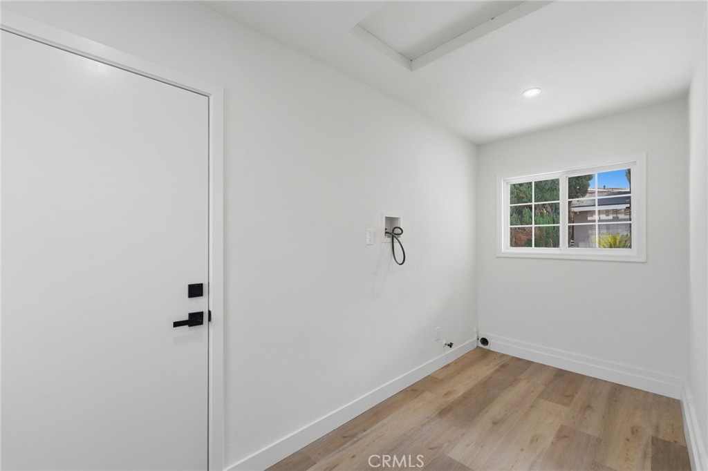 1430 Hillandale