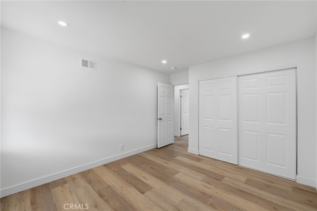1430 Hillandale