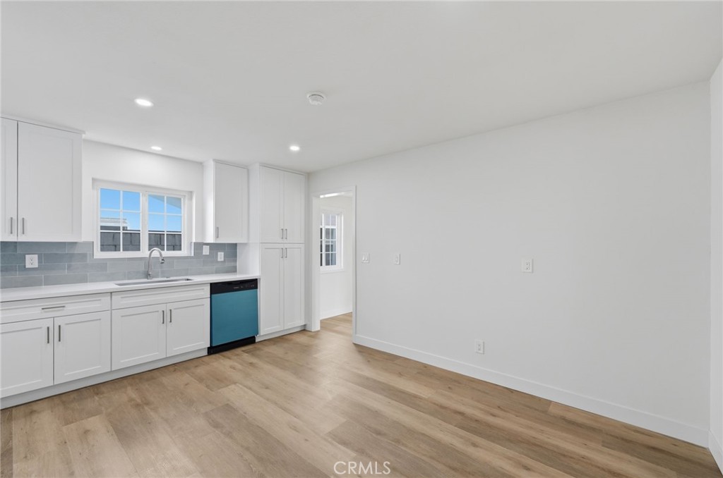 1430 Hillandale