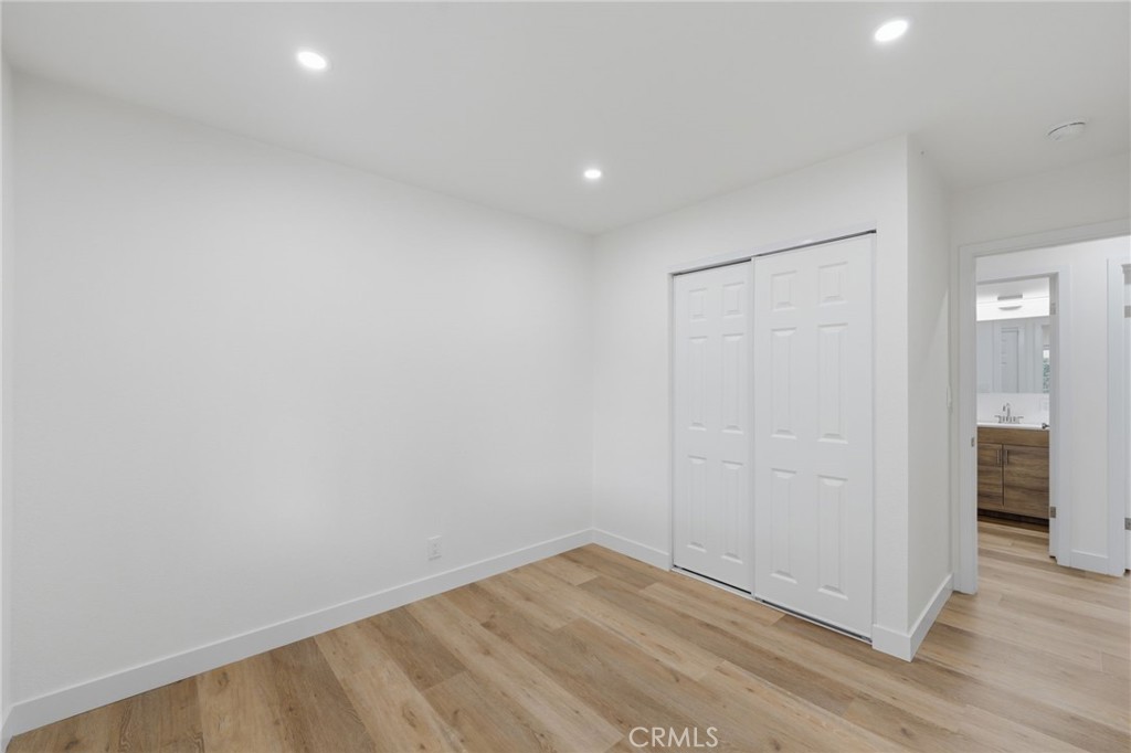 1430 Hillandale