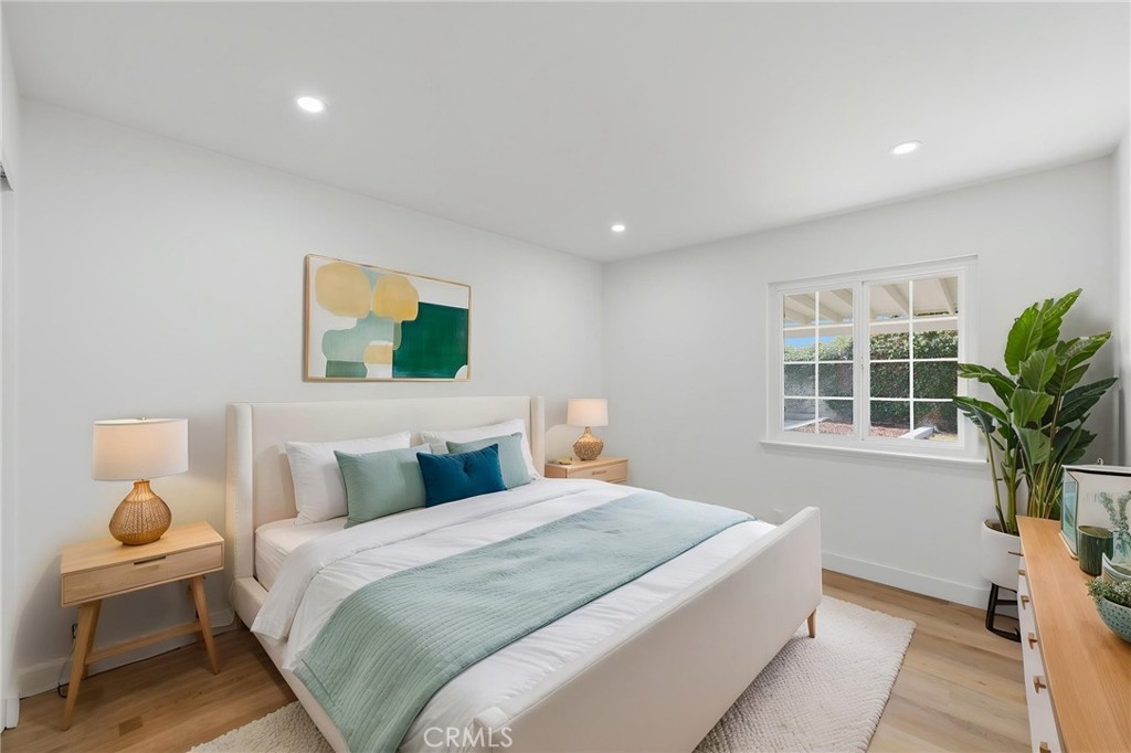 1430 Hillandale